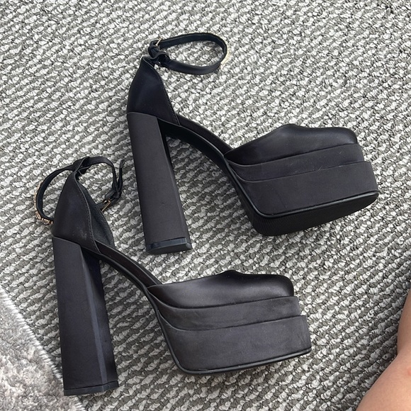 PLATFORM MARY JANE HEELS - Picture 5 of 5